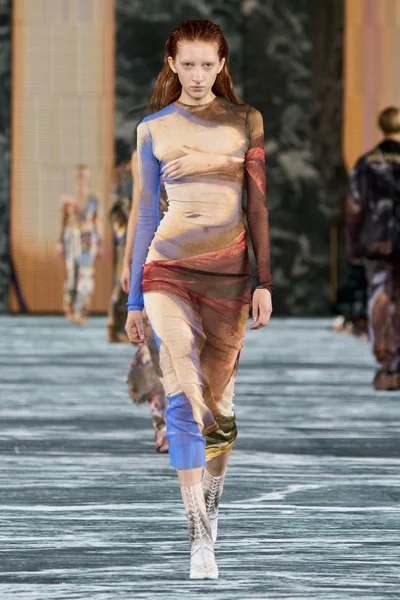 Look 63